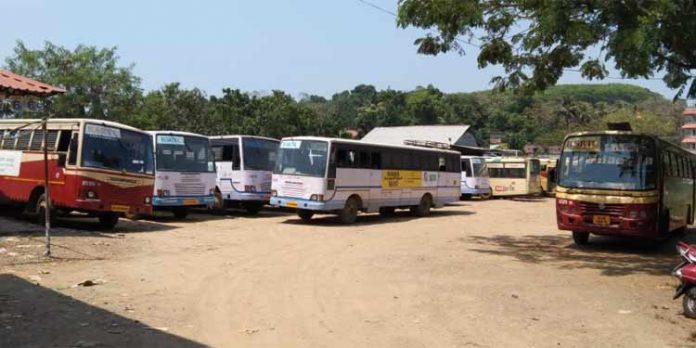 പണിമുടക്ക് റാന്നിയില് ഹര്ത്താല് പ്രതീതി സൃഷ്ടിച്ചു പണിമുടക്ക് റാന്നിയില് ഹര്ത്താല് പ്രതീതി സൃഷ്ടിച്ചു