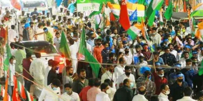 ചടയമംഗലം സീറ്റ് ലീഗിന് കൊടുക്കാനുള്ള തീരുമാനം ; യുഡിഎഫ് തര്ക്കം തെരുവിലേക്ക് ചടയമംഗലം സീറ്റ് ലീഗിന് കൊടുക്കാനുള്ള തീരുമാനം ; യുഡിഎഫ് തര്ക്കം തെരുവിലേക്ക്