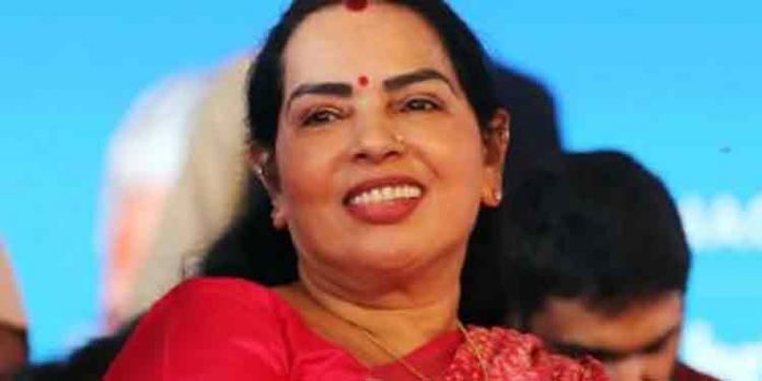 ഐഫോണ് വിവാദം ; വിനോദിനി ബാലകൃഷ്ണന് വീണ്ടും കസ്റ്റംസ് നോട്ടീസ് ഐഫോണ് വിവാദം ; വിനോദിനി ബാലകൃഷ്ണന് വീണ്ടും കസ്റ്റംസ് നോട്ടീസ്