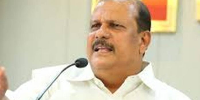 പി.സി ജോര്ജ്ജ് എംഎല്എ രാജി വെച്ചു പി.സി ജോര്ജ്ജ് എംഎല്എ രാജി വെച്ചു