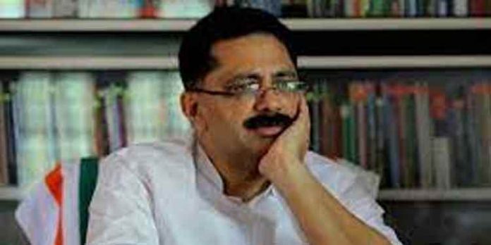 ഫലപ്രഖ്യാപനത്തിന് 18 ദിവസം ബാക്കിനില്ക്കേ നാണം കെട്ട് ജലീല് പടിയിറങ്ങി ; ജാള്യതമറയ്ക്കാന് സി.പി.എം പാടുപെടുന്നു ഫലപ്രഖ്യാപനത്തിന് 18 ദിവസം ബാക്കിനില്ക്കേ നാണം കെട്ട് ജലീല് പടിയിറങ്ങി ; ജാള്യതമറയ്ക്കാന് സി.പി.എം പാടുപെടുന്നു