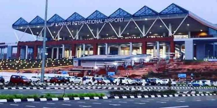കണ്ണൂര് രാജ്യാന്തര വിമാനത്താവളത്തില് നിന്നും 28 ലക്ഷം രൂപയുടെ സ്വര്ണം കസ്റ്റംസ് പിടികൂടി കണ്ണൂര് രാജ്യാന്തര വിമാനത്താവളത്തില് നിന്നും 28 ലക്ഷം രൂപയുടെ സ്വര്ണം കസ്റ്റംസ് പിടികൂടി