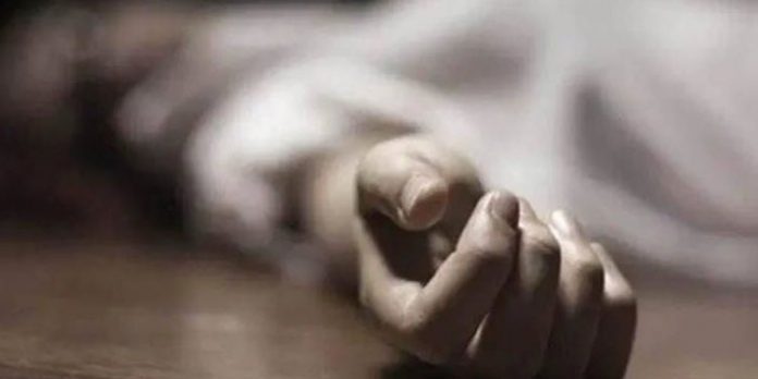 കൊല്ലത്ത് കോണ്വെന്റിലെ കിണറ്റില് കന്യാസ്ത്രീയുടെ മൃതശരീരം കൊല്ലത്ത് കോണ്വെന്റിലെ കിണറ്റില് കന്യാസ്ത്രീയുടെ മൃതശരീരം