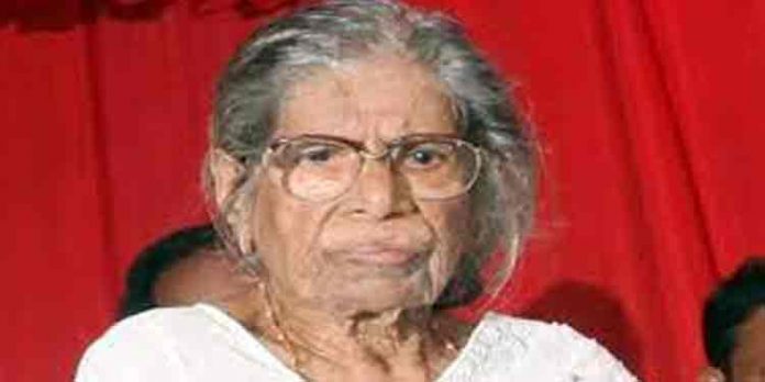 കെ.ആര് ഗൗരിയമ്മയെ ആശുപത്രിയില് പ്രവേശിപ്പിച്ചു കെ.ആര് ഗൗരിയമ്മയെ ആശുപത്രിയില് പ്രവേശിപ്പിച്ചു