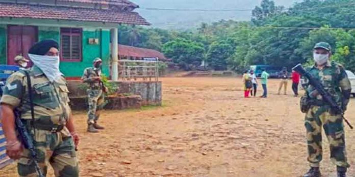 മാവോവാദി ഭീഷണി : ബൂത്തുകളില് കനത്ത സുരക്ഷ മാവോവാദി ഭീഷണി : ബൂത്തുകളില് കനത്ത സുരക്ഷ