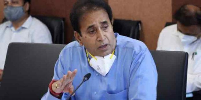 അഴിമതി ആരോപണം ; മഹാരാഷ്ട്ര ആഭ്യന്തര മന്ത്രി അനില് ദേശ്മുഖ് രാജിവെച്ചു അഴിമതി ആരോപണം ; മഹാരാഷ്ട്ര ആഭ്യന്തര മന്ത്രി അനില് ദേശ്മുഖ് രാജിവെച്ചു