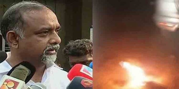 കാര് ആക്രമിച്ച കേസില് പരാതിക്കാരനായ ഷിജു വര്ഗീസിനെ പോലീസ് ഗോവയില് നിന്ന് കസ്റ്റഡിയില് എടുത്തു കാര് ആക്രമിച്ച കേസില് പരാതിക്കാരനായ ഷിജു വര്ഗീസിനെ പോലീസ് ഗോവയില് നിന്ന് കസ്റ്റഡിയില് എടുത്തു