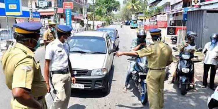 കോഴിക്കോട് ജില്ലയില് ഞായറാഴ്ച ലോക്ഡൗണ് – കൂടിച്ചേരലുകള് അഞ്ചുപേരില് മാത്രമായി ചുരുക്കണം കോഴിക്കോട് ജില്ലയില് ഞായറാഴ്ച ലോക്ഡൗണ് – കൂടിച്ചേരലുകള് അഞ്ചുപേരില് മാത്രമായി ചുരുക്കണം