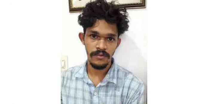 കോട്ടയത്ത് നിരവധി കുറ്റകൃതൃങ്ങളിൽ പ്രതിയായ കെൻസ് സാബുവിനെ കാപ്പാ ചുമത്തി ജില്ലയിൽ നിന്നും പുറത്തത്താക്കി കോട്ടയത്ത് നിരവധി കുറ്റകൃതൃങ്ങളിൽ പ്രതിയായ കെൻസ് സാബുവിനെ കാപ്പാ ചുമത്തി ജില്ലയിൽ നിന്നും പുറത്തത്താക്കി