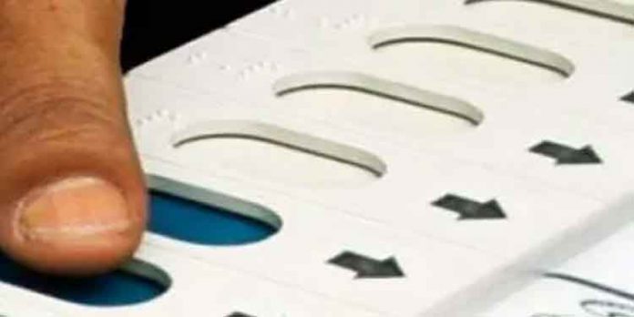 അവസാന മണിക്കൂറുകളിലേക്ക് കടക്കുമ്പോള് കേരളത്തില് 70 ശതമാനം പോളിംഗ് അവസാന മണിക്കൂറുകളിലേക്ക് കടക്കുമ്പോള് കേരളത്തില് 70 ശതമാനം പോളിംഗ്