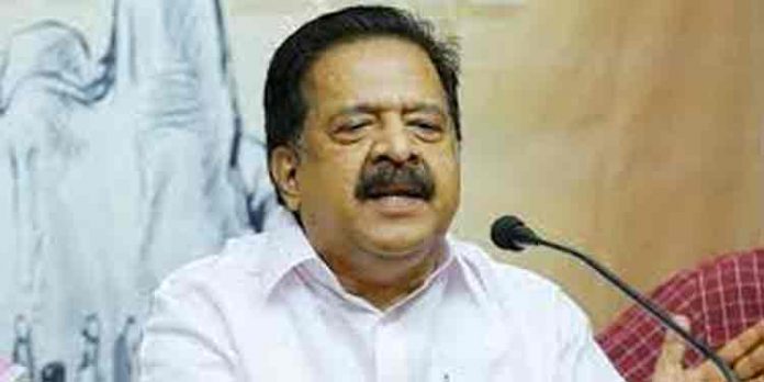 കേരളത്തില് അധികമുള്ള ഓക്സിജന് സിലിന്ഡറുകള് ഡല്ഹിക്ക് നല്കി സഹായിക്കണം : ചെന്നിത്തല കേരളത്തില് അധികമുള്ള ഓക്സിജന് സിലിന്ഡറുകള് ഡല്ഹിക്ക് നല്കി സഹായിക്കണം : ചെന്നിത്തല