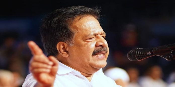 വ്യാജ ഏറ്റുമുട്ടലുകളിൽ 8 മാവോയിസ്റ്റുകളെ പിണറായിയുടെ പോലീസ് വധിച്ചെന്ന് രമേശ് ചെന്നിത്തല വ്യാജ ഏറ്റുമുട്ടലുകളിൽ 8 മാവോയിസ്റ്റുകളെ പിണറായിയുടെ പോലീസ് വധിച്ചെന്ന് രമേശ് ചെന്നിത്തല