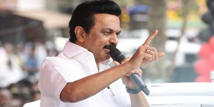 ഡിഎംകെ അധ്യക്ഷൻ എം കെ സ്റ്റാലിന്റെ മകളുടെ വീട്ടിൽ ആദായ നികുതി വകുപ്പ് റെയ്ഡ് ഡിഎംകെ അധ്യക്ഷൻ എം കെ സ്റ്റാലിന്റെ മകളുടെ വീട്ടിൽ ആദായ നികുതി വകുപ്പ് റെയ്ഡ്