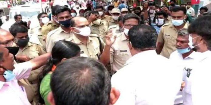 കഴക്കൂട്ടത്ത് ബൂത്ത് ഏജന്റുമാരെ സിപിഎം പ്രവര്ത്തകര് ആക്രമിച്ചെന്ന് ബിജെപി കഴക്കൂട്ടത്ത് ബൂത്ത് ഏജന്റുമാരെ സിപിഎം പ്രവര്ത്തകര് ആക്രമിച്ചെന്ന് ബിജെപി
