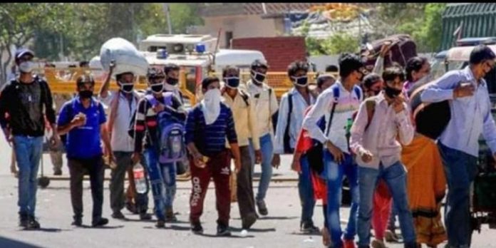 കൊവിഡ് പേടി ; ദില്ലിയിൽ നിന്ന് വീണ്ടും കുടിയേറ്റ തൊഴിലാളികളുടെ പലായനം കൊവിഡ് പേടി ; ദില്ലിയിൽ നിന്ന് വീണ്ടും കുടിയേറ്റ തൊഴിലാളികളുടെ പലായനം