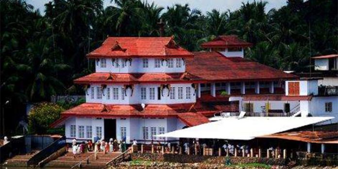 പറശ്ശിനി മടപ്പുരയില് 10 ദിവസത്തേക്ക് ഭക്തര്ക്ക് പ്രവേശനമില്ല പറശ്ശിനി മടപ്പുരയില് 10 ദിവസത്തേക്ക് ഭക്തര്ക്ക് പ്രവേശനമില്ല