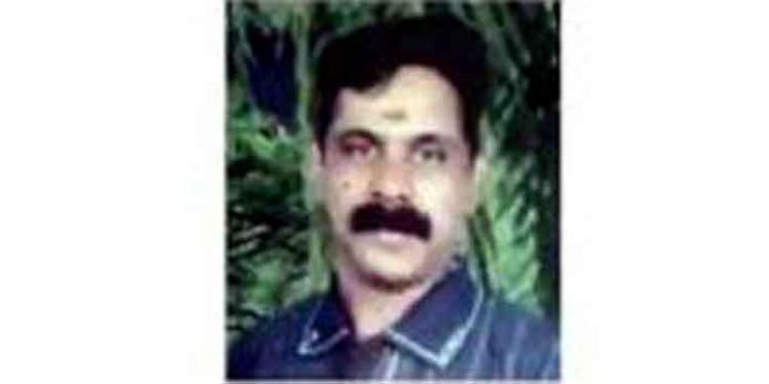 പോലീസുകാരന്റെ അഞ്ച് ദിവസം പഴക്കമുള്ള മൃതദേഹം കണ്ടെത്തി പോലീസുകാരന്റെ അഞ്ച് ദിവസം പഴക്കമുള്ള മൃതദേഹം കണ്ടെത്തി