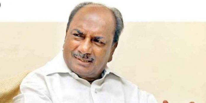 തുടര്ഭരണം സ്വപ്നം കണ്ടവര്ക്ക് ഞെട്ടലുണ്ടാക്കുന്ന വിധിയായിരിക്കും വരികയെന്ന് എ.കെ ആന്റണി തുടര്ഭരണം സ്വപ്നം കണ്ടവര്ക്ക് ഞെട്ടലുണ്ടാക്കുന്ന വിധിയായിരിക്കും വരികയെന്ന് എ.കെ ആന്റണി