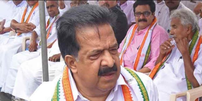 വ്യാജ വോട്ടര്മാരെ സൃഷ്ടിച്ചത് സിപിഎം ; സര്വീസ് സംഘടനകളുടെ പങ്ക് വ്യക്തം വ്യാജ വോട്ടര്മാരെ സൃഷ്ടിച്ചത് സിപിഎം ; സര്വീസ് സംഘടനകളുടെ പങ്ക് വ്യക്തം