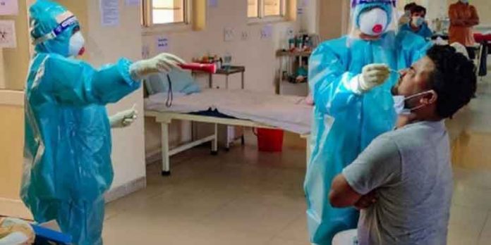സംസ്ഥാനത്ത് കൊവിഡ് വ്യാപനം നിയന്ത്രണാതീതം : പഞ്ചായത്ത്, വാര്ഡ് തല സമിതികള് പുനഃസംഘടിപ്പിക്കാന് സര്ക്കാര് നിര്ദ്ദേശം സംസ്ഥാനത്ത് കൊവിഡ് വ്യാപനം നിയന്ത്രണാതീതം : പഞ്ചായത്ത്, വാര്ഡ് തല സമിതികള് പുനഃസംഘടിപ്പിക്കാന് സര്ക്കാര് നിര്ദ്ദേശം
