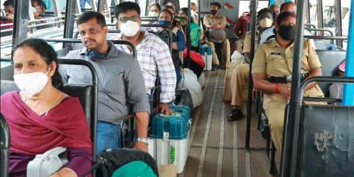 നിയമസഭാ തെരഞ്ഞെടുപ്പ് : പോളിംഗ് സാമഗ്രികള് വിതരണം ചെയ്തു നിയമസഭാ തെരഞ്ഞെടുപ്പ് : പോളിംഗ് സാമഗ്രികള് വിതരണം ചെയ്തു