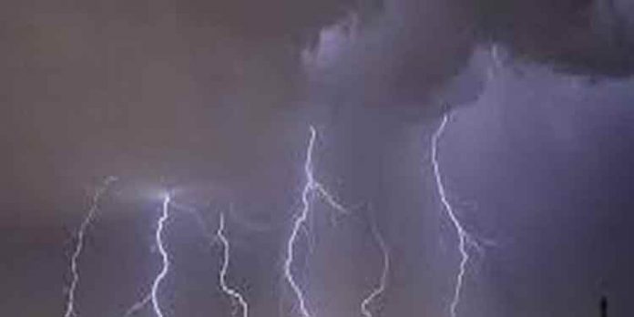 ശക്തമായ കാറ്റും മഴയും ; കോന്നിയുടെ മലയോര മേഖലകളില് കനത്ത നാശനഷ്ടങ്ങള് ശക്തമായ കാറ്റും മഴയും ; കോന്നിയുടെ മലയോര മേഖലകളില് കനത്ത നാശനഷ്ടങ്ങള്