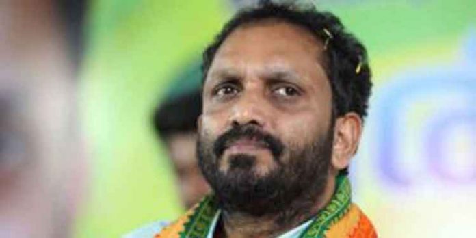 തൃശൂരിലെ സ്ഥാനാര്ത്ഥിക്ക് വേണ്ടി കൊണ്ടുവന്ന മൂന്നര കോടി രൂപ തട്ടിയെടുത്ത സംഭവത്തില് പ്രതികരണവുമായി സുരേന്ദ്രന് തൃശൂരിലെ സ്ഥാനാര്ത്ഥിക്ക് വേണ്ടി കൊണ്ടുവന്ന മൂന്നര കോടി രൂപ തട്ടിയെടുത്ത സംഭവത്തില് പ്രതികരണവുമായി സുരേന്ദ്രന്
