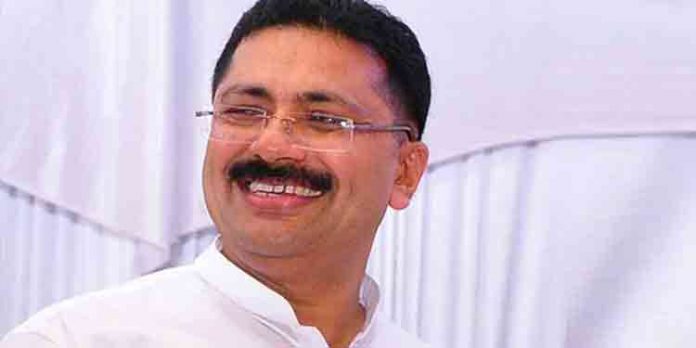 ലോകായുക്ത വിധിയുടെ പേരില് മന്ത്രി കെ.ടി ജലീലിന്റെ രാജി തള്ളി സിപിഐഎം ലോകായുക്ത വിധിയുടെ പേരില് മന്ത്രി കെ.ടി ജലീലിന്റെ രാജി തള്ളി സിപിഐഎം