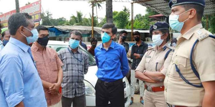 കുമ്പഴ മാര്ക്കറ്റില് പ്രവേശനത്തിന് ടോക്കണ് സംവിധാനം ഏര്പ്പെടുത്തും കുമ്പഴ മാര്ക്കറ്റില് പ്രവേശനത്തിന് ടോക്കണ് സംവിധാനം ഏര്പ്പെടുത്തും