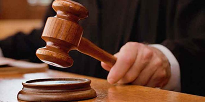 ‘ലൗജിഹാദ് ’നിയമം പാസ്സാക്കിയ ബിജെപി സര്ക്കാരുകള്ക്ക് തിരിച്ചടി ; പ്രായപൂര്ത്തിയായ വ്യക്തിക്ക് ഇഷ്ടമുള്ള മതം തെരഞ്ഞെടുക്കാമെന്ന് സുപ്രീംകോടതി ‘ലൗജിഹാദ് ’നിയമം പാസ്സാക്കിയ ബിജെപി സര്ക്കാരുകള്ക്ക് തിരിച്ചടി ; പ്രായപൂര്ത്തിയായ വ്യക്തിക്ക് ഇഷ്ടമുള്ള മതം തെരഞ്ഞെടുക്കാമെന്ന് സുപ്രീംകോടതി