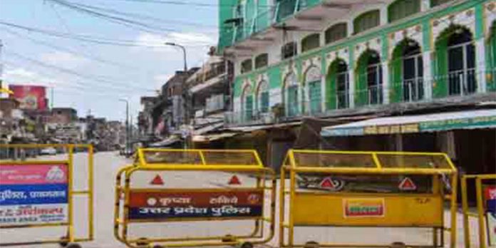 അതിര്ത്തിയില് അയവ് ; ഇന്നലെ അടച്ച പത്ത് ഇടറോഡുകളിൽ മൂന്നെണ്ണം തുറന്ന് തമിഴ്നാട് അതിര്ത്തിയില് അയവ് ; ഇന്നലെ അടച്ച പത്ത് ഇടറോഡുകളിൽ മൂന്നെണ്ണം തുറന്ന് തമിഴ്നാട്
