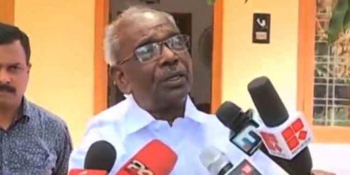 ഈ കൊണ കൊണാന്ന് എന്നോട് ചോദിക്കരുത് ; മാധ്യമ പ്രവര്ത്തകനോട് കയര്ത്ത് വൈദ്യുതി മന്ത്രി എം.എം. മണി ഈ കൊണ കൊണാന്ന് എന്നോട് ചോദിക്കരുത് ; മാധ്യമ പ്രവര്ത്തകനോട് കയര്ത്ത് വൈദ്യുതി മന്ത്രി എം.എം. മണി