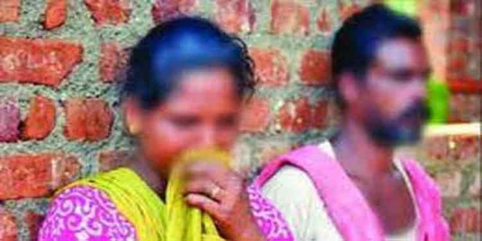 സമൂഹമാധ്യമങ്ങളിൽ വ്യക്തിഹത്യ നടത്തുന്നു ; പരാതിയുമായി വാളയാർ പെൺകുട്ടികളുടെ അമ്മ സമൂഹമാധ്യമങ്ങളിൽ വ്യക്തിഹത്യ നടത്തുന്നു ; പരാതിയുമായി വാളയാർ പെൺകുട്ടികളുടെ അമ്മ