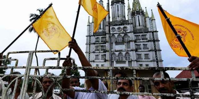 പള്ളിത്തര്ക്കം പരിഹരിക്കാനുള്ള നിയമ രൂപീകരണം : യാക്കോബായ സഭയുടെ ഹര്ജി സുപ്രീം കോടതി തള്ളി പള്ളിത്തര്ക്കം പരിഹരിക്കാനുള്ള നിയമ രൂപീകരണം : യാക്കോബായ സഭയുടെ ഹര്ജി സുപ്രീം കോടതി തള്ളി