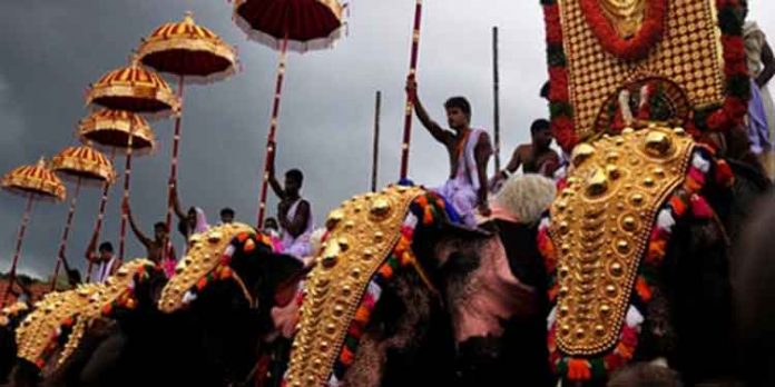 18 പേര്ക്ക് കൊവിഡ് ; പൂരപ്രദര്ശനം നിര്ത്തി 18 പേര്ക്ക് കൊവിഡ് ; പൂരപ്രദര്ശനം നിര്ത്തി