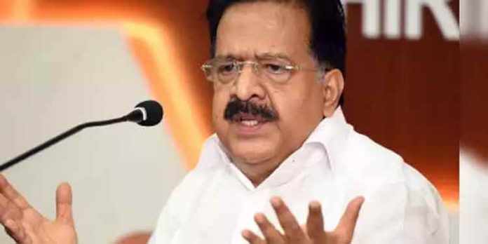 മോദി – അദാനി – പിണറായി കൂട്ടുകെട്ടാരോപിച്ച് ചെന്നിത്തല ; അദാനി കരാറിൻ്റെ ലെറ്റർ ഓഫ് അവാർഡ് പുറത്ത് വിട്ടു മോദി – അദാനി – പിണറായി കൂട്ടുകെട്ടാരോപിച്ച് ചെന്നിത്തല ; അദാനി കരാറിൻ്റെ ലെറ്റർ ഓഫ് അവാർഡ് പുറത്ത് വിട്ടു
