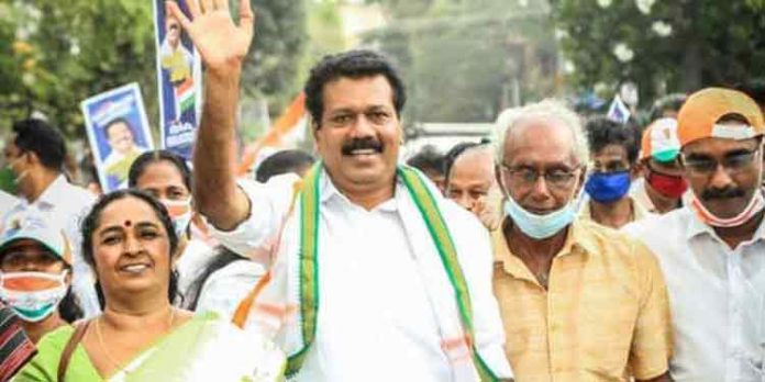 കൊച്ചിയിലെ യുഡിഎഫ് സ്ഥാനാർത്ഥി ടോണി ചമ്മണിക്ക് കൊവിഡ് കൊച്ചിയിലെ യുഡിഎഫ് സ്ഥാനാർത്ഥി ടോണി ചമ്മണിക്ക് കൊവിഡ്