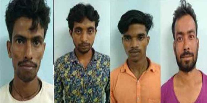 ബിരിയാണി ഉണ്ടാക്കാന് വിളിച്ചുവരുത്തിയ സ്ത്രീയെ പീഡിപ്പിച്ചു : നാല് അന്യസംസ്ഥാന തൊഴിലാളികള് അറസ്റ്റില് ബിരിയാണി ഉണ്ടാക്കാന് വിളിച്ചുവരുത്തിയ സ്ത്രീയെ പീഡിപ്പിച്ചു : നാല് അന്യസംസ്ഥാന തൊഴിലാളികള് അറസ്റ്റില്