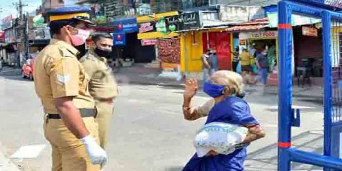 സംസ്ഥാനം നാളെ മുതല് സമ്പൂര്ണ്ണ അടച്ചുപൂട്ടലിലേയ്ക്ക് സംസ്ഥാനം നാളെ മുതല് സമ്പൂര്ണ്ണ അടച്ചുപൂട്ടലിലേയ്ക്ക്