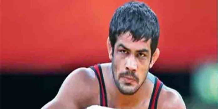 കൊലപാതകക്കേസില് ഗുസ്തി താരം സുശീല് കുമാറിനെതിരെ ലുക്കൗട്ട് നോട്ടീസ് പുറപ്പെടുവിച്ച് പോലീസ് കൊലപാതകക്കേസില് ഗുസ്തി താരം സുശീല് കുമാറിനെതിരെ ലുക്കൗട്ട് നോട്ടീസ് പുറപ്പെടുവിച്ച് പോലീസ്