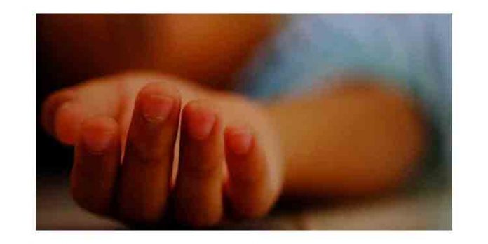 കളിക്കുന്നതിനിടയില് കാറില് കുടുങ്ങിയ നാല് കുട്ടികള് ശ്വാസംമുട്ടി മരിച്ചു കളിക്കുന്നതിനിടയില് കാറില് കുടുങ്ങിയ നാല് കുട്ടികള് ശ്വാസംമുട്ടി മരിച്ചു