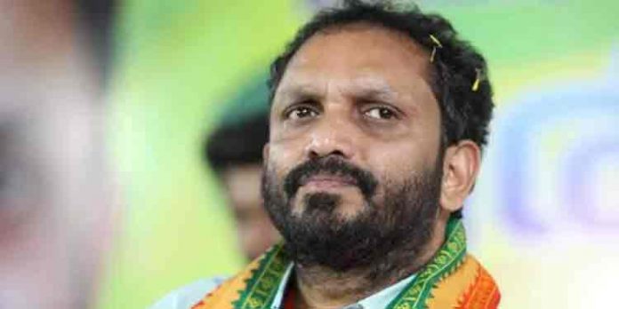 മുഖ്യമന്ത്രി സ്ഥാനത്തിന്റെ മഹത്വം പിണറായി വിജയന് മനസിലാക്കണമെന്ന് കെ.സുരേന്ദ്രന് മുഖ്യമന്ത്രി സ്ഥാനത്തിന്റെ മഹത്വം പിണറായി വിജയന് മനസിലാക്കണമെന്ന് കെ.സുരേന്ദ്രന്