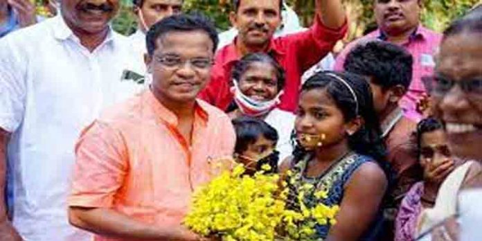 ബാലുശ്ശേരി മണ്ഡലത്തില് യു.ഡി.എഫ് സ്ഥാനാര്ഥി ധര്മ്മജന് ബോള്ഗാട്ടി ലീഡ് ചെയ്യുന്നു ബാലുശ്ശേരി മണ്ഡലത്തില് യു.ഡി.എഫ് സ്ഥാനാര്ഥി ധര്മ്മജന് ബോള്ഗാട്ടി ലീഡ് ചെയ്യുന്നു
