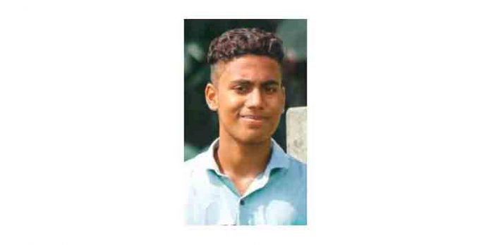 പിന്നോട്ടെടുത്ത ടിപ്പറില് ബൈക്ക് ഇടിച്ച് യുവാവ് മരിച്ചു പിന്നോട്ടെടുത്ത ടിപ്പറില് ബൈക്ക് ഇടിച്ച് യുവാവ് മരിച്ചു