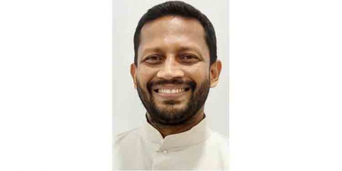 സത്യദീപത്തിന്റെ മുന് ചീഫ് എഡിറ്റര് ഫാ. ചെറിയാന് നേരേവീട്ടില് (49) അന്തരിച്ചു സത്യദീപത്തിന്റെ മുന് ചീഫ് എഡിറ്റര് ഫാ. ചെറിയാന് നേരേവീട്ടില് (49) അന്തരിച്ചു