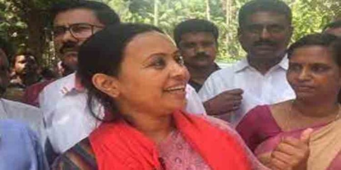 ആറന്മുളയില് വീണാ ജോര്ജ്ജ് മുന്നില് ആറന്മുളയില് വീണാ ജോര്ജ്ജ് മുന്നില്