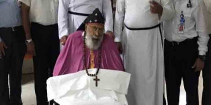 ഡോ. ഫിലിപ്പോസ് മാര് ക്രിസോസ്റ്റം വലിയ മെത്രാപ്പൊലീത്ത ആശുപത്രി വിട്ടു ഡോ. ഫിലിപ്പോസ് മാര് ക്രിസോസ്റ്റം വലിയ മെത്രാപ്പൊലീത്ത ആശുപത്രി വിട്ടു