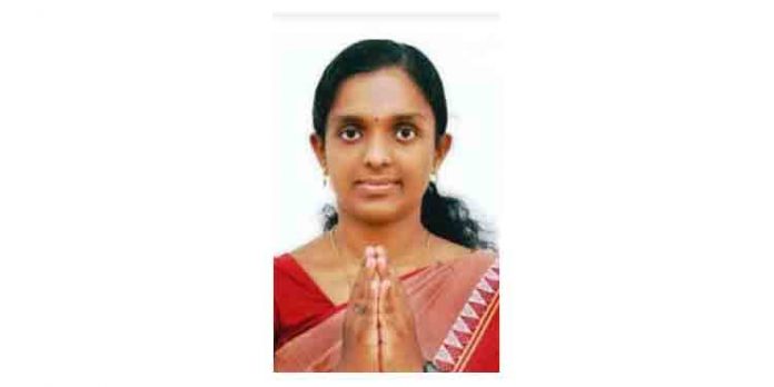 ഡോക്ടറെ വിരട്ടി നിയമം ലംഘിച്ച് വാക്സിനെടുത്തു ; കടമ്പനാട് പഞ്ചായത്ത് പ്രസിഡന്റിനെതിരെ ആരോപണം ഡോക്ടറെ വിരട്ടി നിയമം ലംഘിച്ച് വാക്സിനെടുത്തു ; കടമ്പനാട് പഞ്ചായത്ത് പ്രസിഡന്റിനെതിരെ ആരോപണം