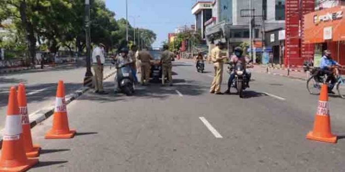 പോലീസ് പാസിനുള്ള ഓണ്ലൈന് സംവിധാനം ഇന്ന് മുതല് പോലീസ് പാസിനുള്ള ഓണ്ലൈന് സംവിധാനം ഇന്ന് മുതല്