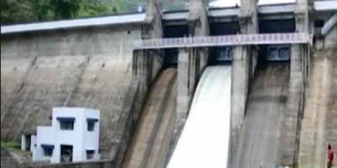 ഡാം തുറന്നുവിടും ; ജാഗ്രത പാലിക്കണമെന്ന് ജില്ലാ കളക്ടര് ഡാം തുറന്നുവിടും ; ജാഗ്രത പാലിക്കണമെന്ന് ജില്ലാ കളക്ടര്